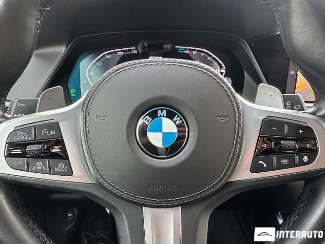 BMW X5 4.5e 46 interauto-car