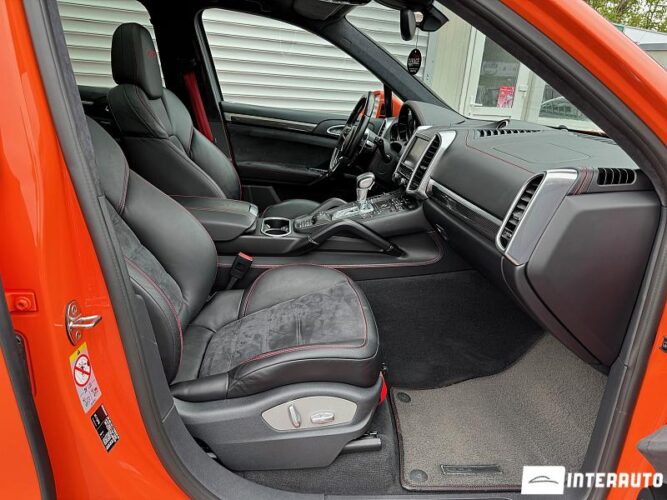 porsche Cayenne GTS 2016