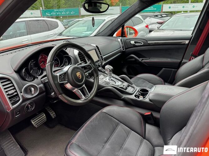 porsche Cayenne GTS 2016