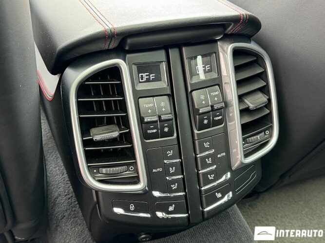 porsche Cayenne GTS 2016