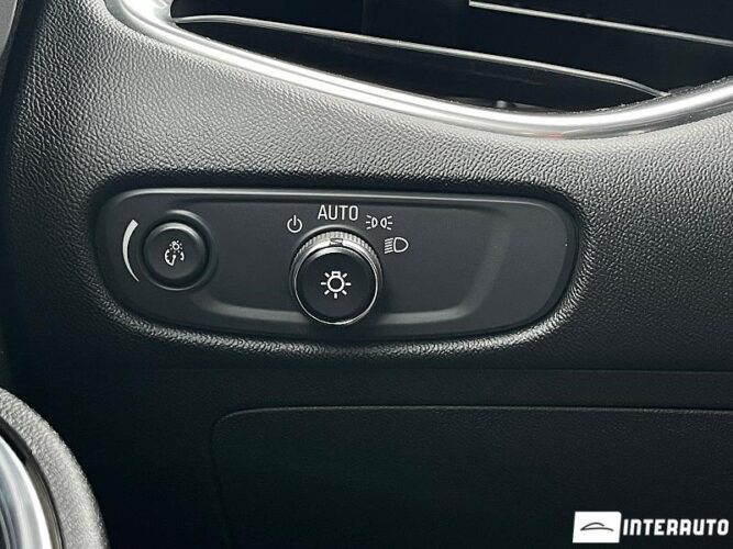 Chevrolet Malibu 43 interauto-car