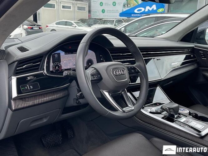 Audi Q8 44 interauto-car