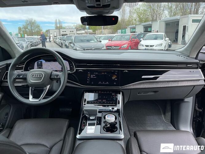 Audi Q8 45 interauto-car