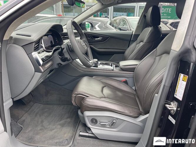 Audi Q8 42 interauto-car