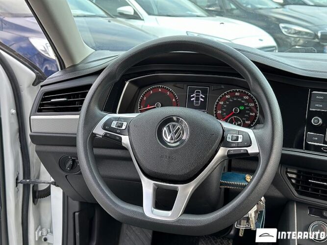 Volkswagen Jetta 34 interauto-car