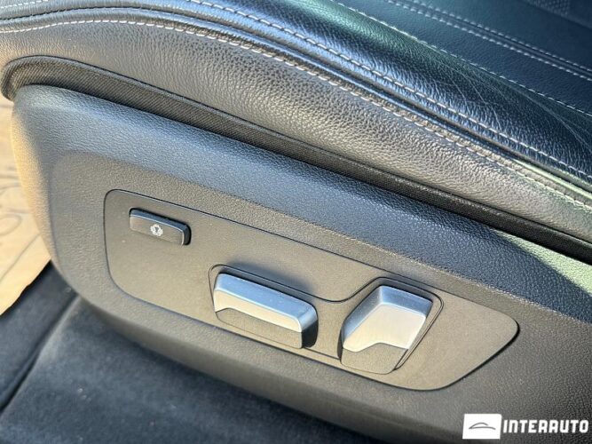 BMW X5 4.5e 50 interauto-car