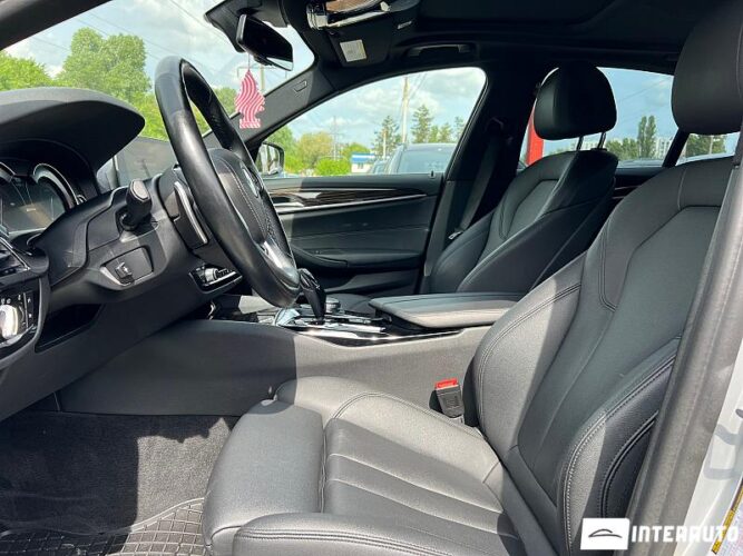 BMW 530e 39 interauto-car