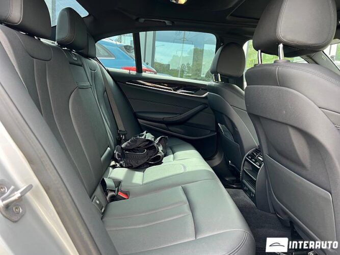 BMW 530e 48 interauto-car