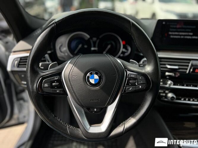 BMW 530e 40 interauto-car