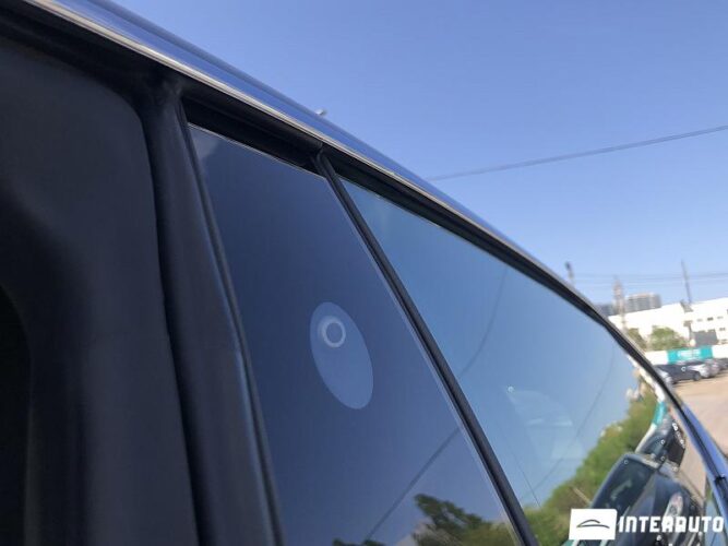 Tesla Model S 31 interauto-car