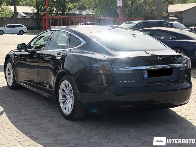 Tesla Model S 29 interauto-car