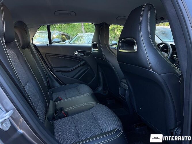 Mercedes CLA 180d 49 interauto-car