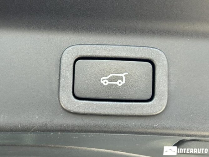 Jaguar F-Pace 51 interauto-car