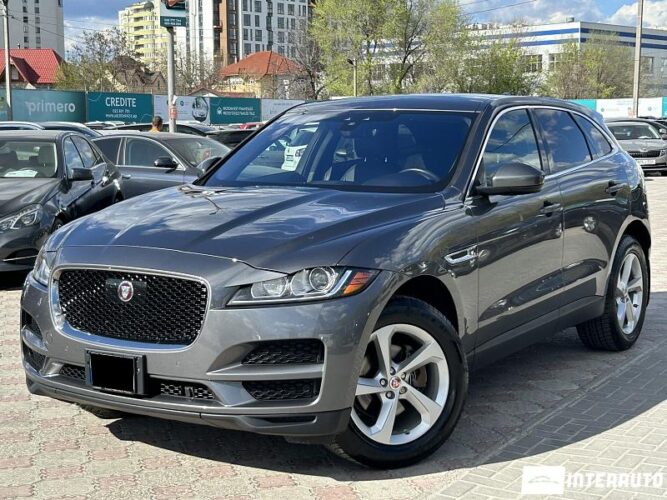 Jaguar F-Pace 32 interauto-car