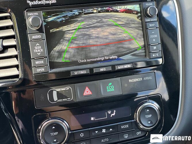 Mitsubishi Outlander 39 interauto-car