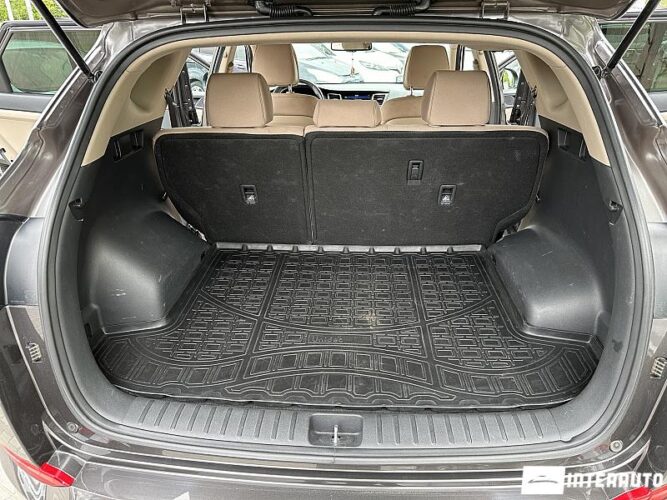 Hyundai Tucson 44 interauto-car