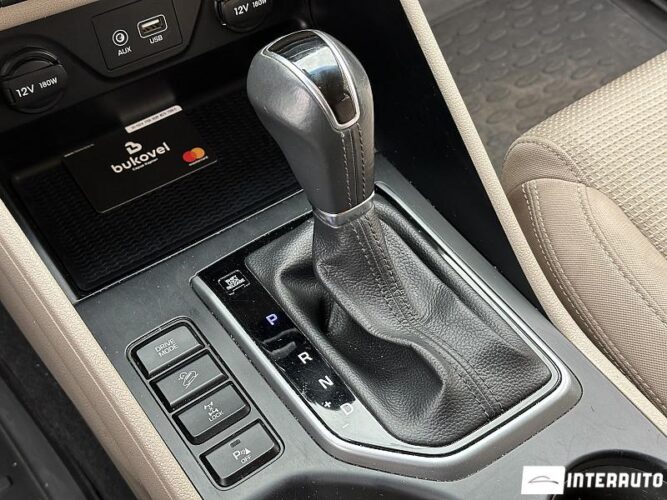 Hyundai Tucson 38 interauto-car