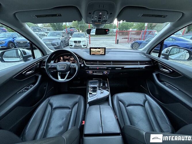 Audi Q7 42 interauto-car