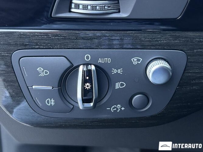 Audi Q7 43 interauto-car