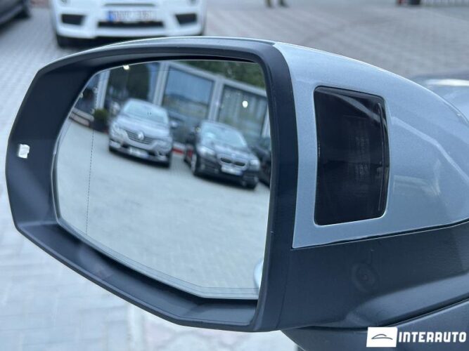 Audi Q7 38 interauto-car