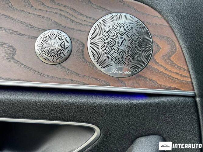 Mercedes E 300 44 interauto-car