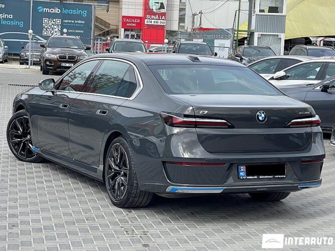 BMW i7 XDrive60 38 interauto-car
