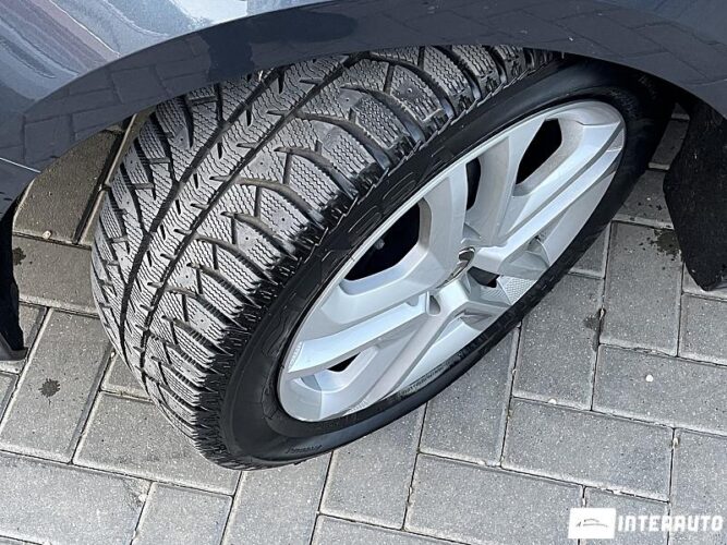 Renault Megane 53 interauto-car