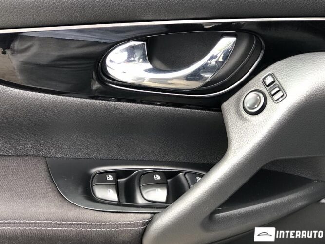 Nissan Qashqai 40 interauto-car