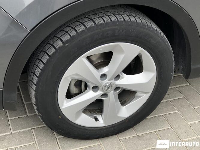 Nissan Qashqai 41 interauto-car