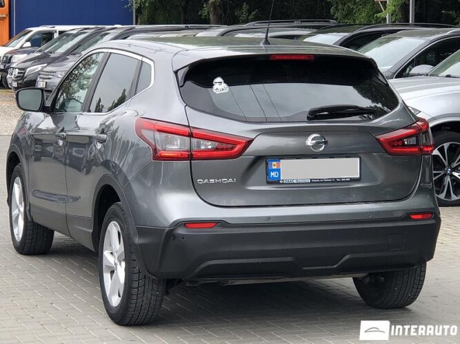 Nissan Qashqai 30 interauto-car