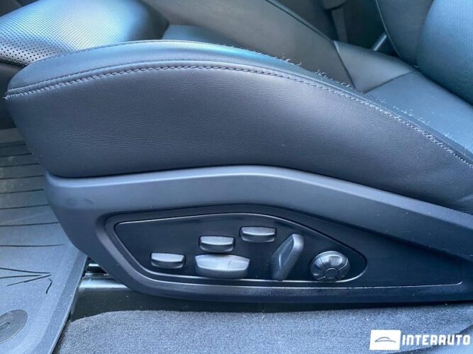 Porsche Taycan GTS 48 interauto-car