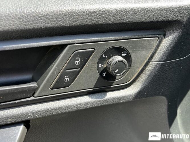 Volkswagen Caddy Maxi 39 interauto-car