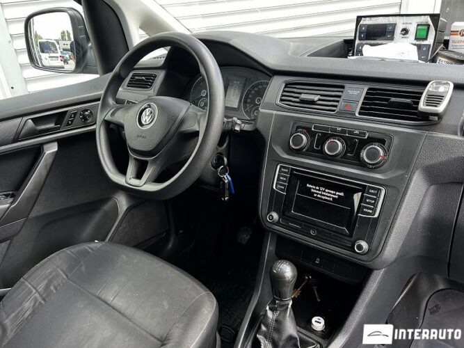 Volkswagen Caddy Maxi 34 interauto-car