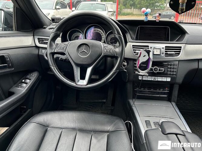 Mercedes E 300h 32 interauto-car