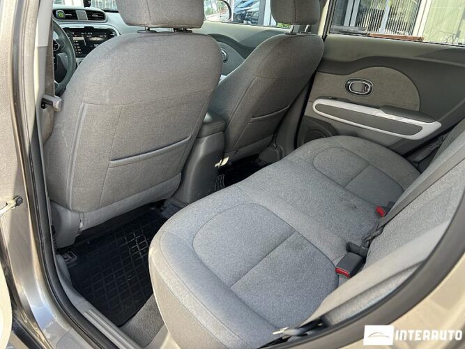 Kia Soul 49 interauto-car