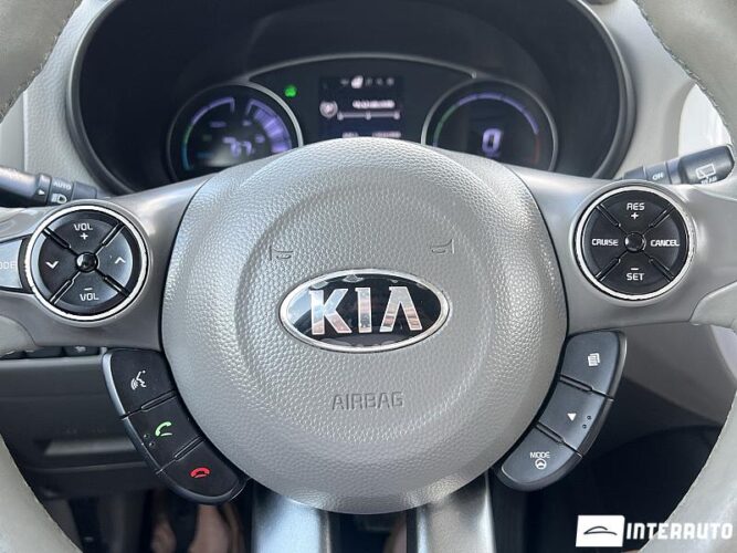 Kia Soul 40 interauto-car