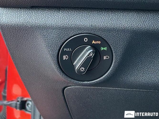 Volkswagen Jetta 39 interauto-car