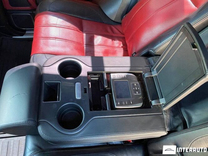 Land Rover Range Rover Vogue 55 interauto-car