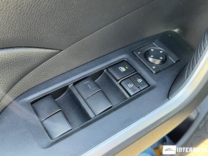 Toyota Rav-4 46 interauto-car