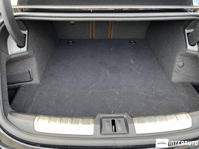 Porsche Taycan Turbo S 62 interauto-car