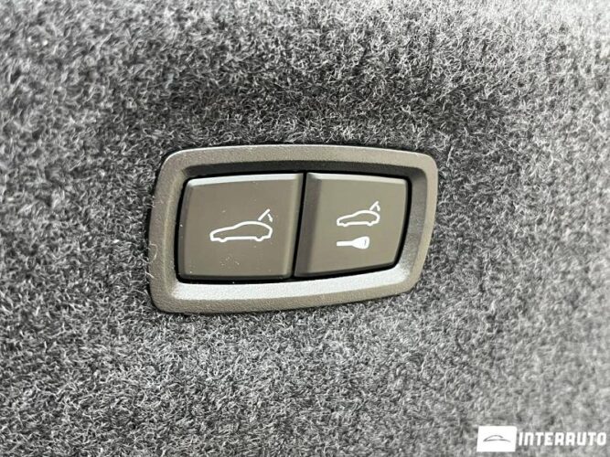 Porsche Taycan Turbo S 63 interauto-car