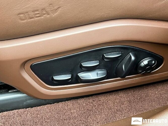 Porsche Taycan Turbo S 58 interauto-car