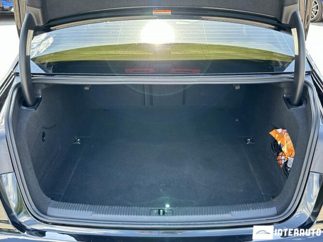 Audi A6 52 interauto-car