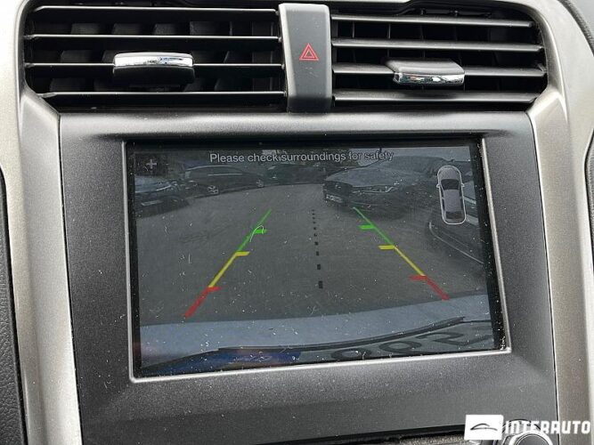 Ford Fusion 47 interauto-car