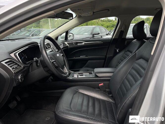 Ford Fusion 38 interauto-car