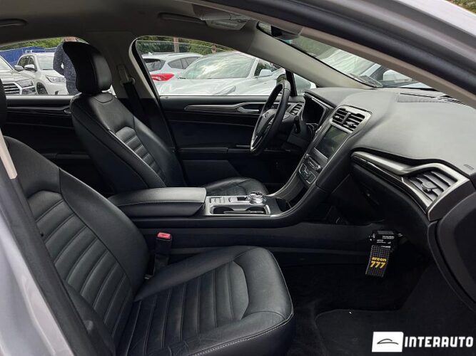 Ford Fusion 49 interauto-car