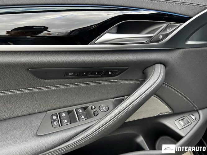 BMW 530e 51 interauto-car