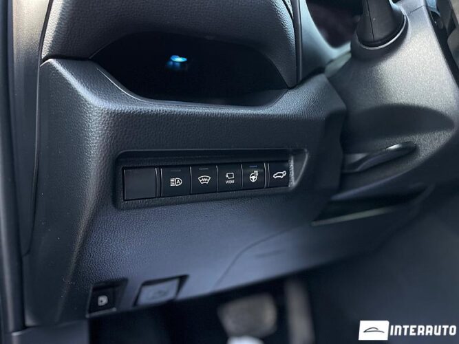 Toyota Rav-4 46 interauto-car