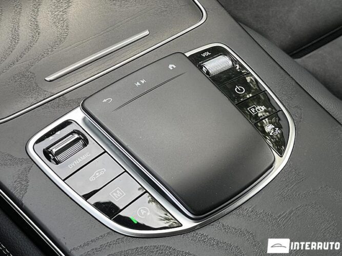 Mercedes GLC 220d 46 interauto-car