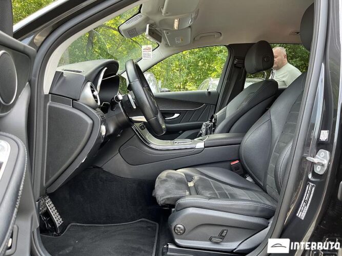Mercedes GLC 220d 36 interauto-car